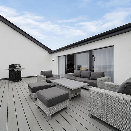 Bayview Luxury 3 Bedroom Apartment First Floor Downings Exterior foto